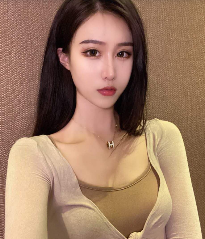 李沧落地窗前干翻极品嫩妹